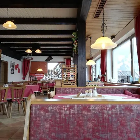 Gruppen Und Familienhof Falkenstein Hotel